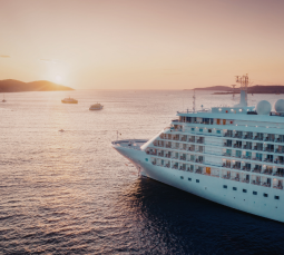 Internet na rejs – eSIM vs WiFi pokładowe