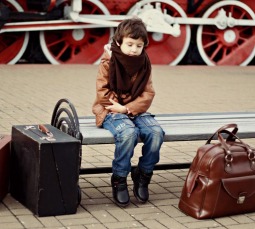 Dziecko w podróży – o czym powinni pamiętać rodzice podczas wakacji? - XOXO WiFi