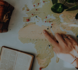 Internet w 100 krajach – eSIM i internet bez roamingu