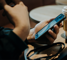 eSIM data-only: polski numer, SMS z banku i WhatsApp za granicą