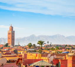 Jadę do Maroka na 7 dni – ile GB internetu potrzebuję w Agadirze lub Marrakeszu?