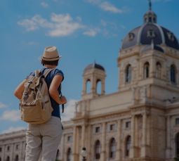 Ukryte koszty internetu w podróży – eSIM vs roaming