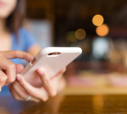 Brak internetu eSIM za granicą – co sprawdzić?