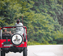 Internet bez limitu w podróży 2026 – eSIM czy roaming?