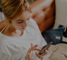 Zmiana telefonu a eSIM – czy przeniesiesz pakiet?