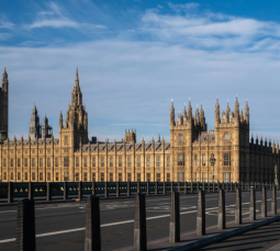 eSIM Wielka Brytania – internet po Brexicie bez niespodzianek
